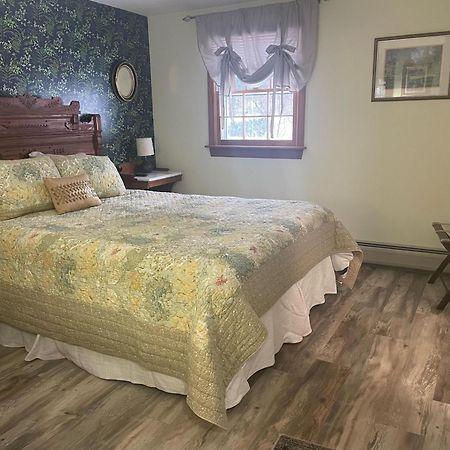 Back Inn Time Fairfax Экстерьер фото