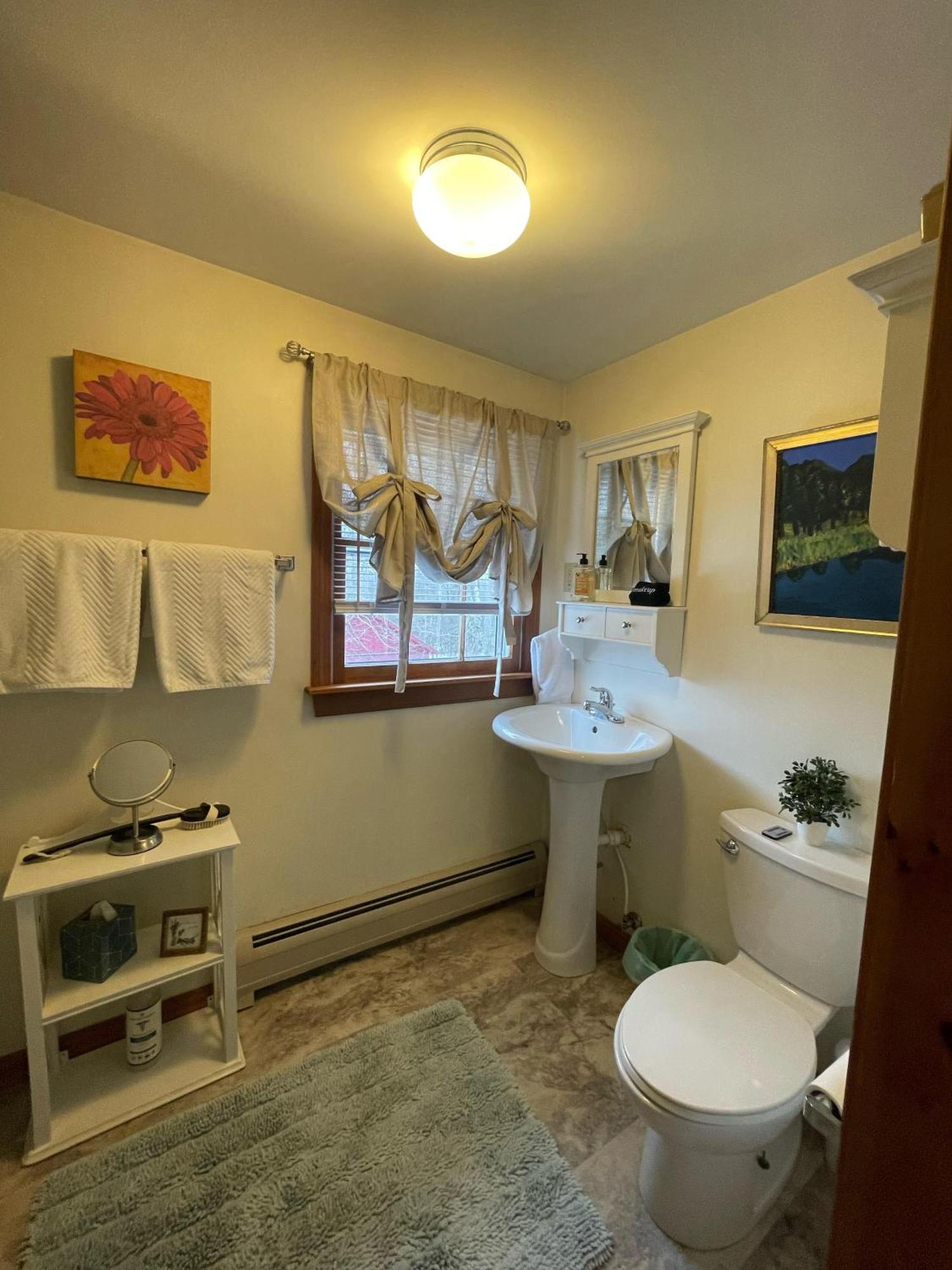 Back Inn Time Fairfax Экстерьер фото
